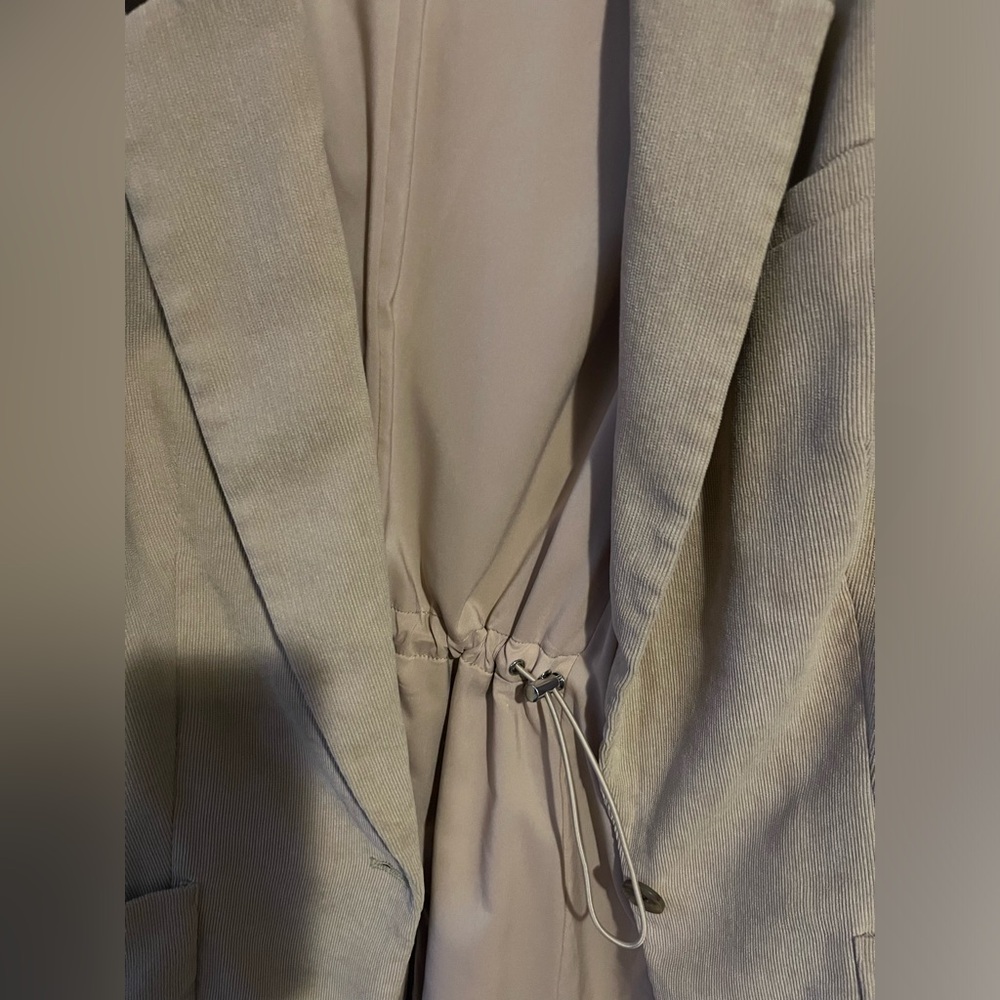 Express Corduroy Cinched Boyfriend Blazer - Picture 9 of 11